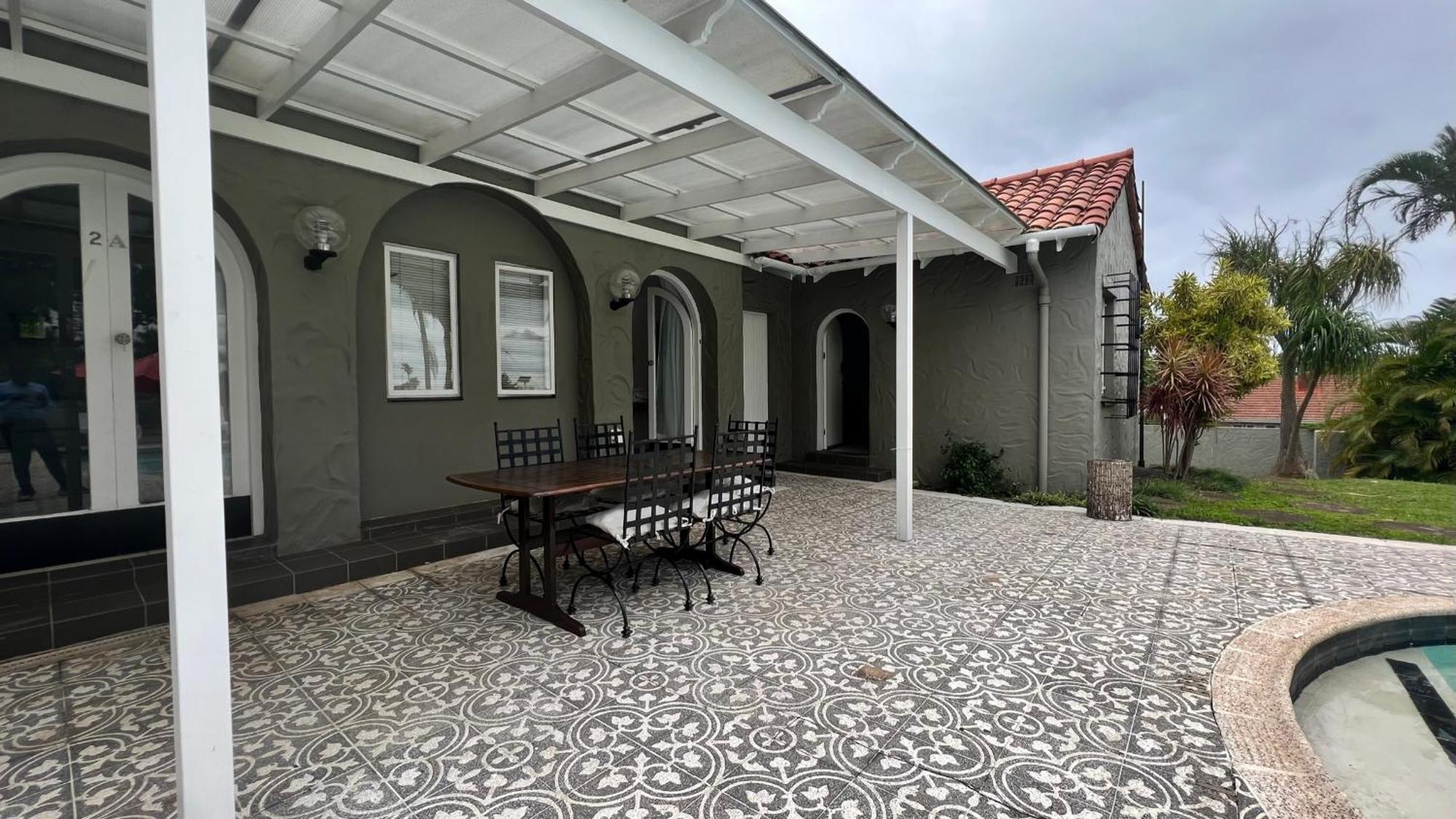 Casablanca Guest House Дърбан Екстериор снимка