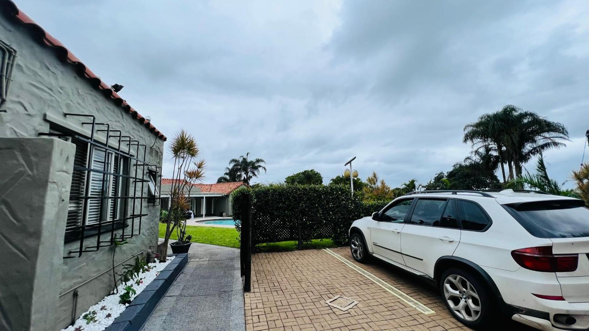 Casablanca Guest House Дърбан Екстериор снимка