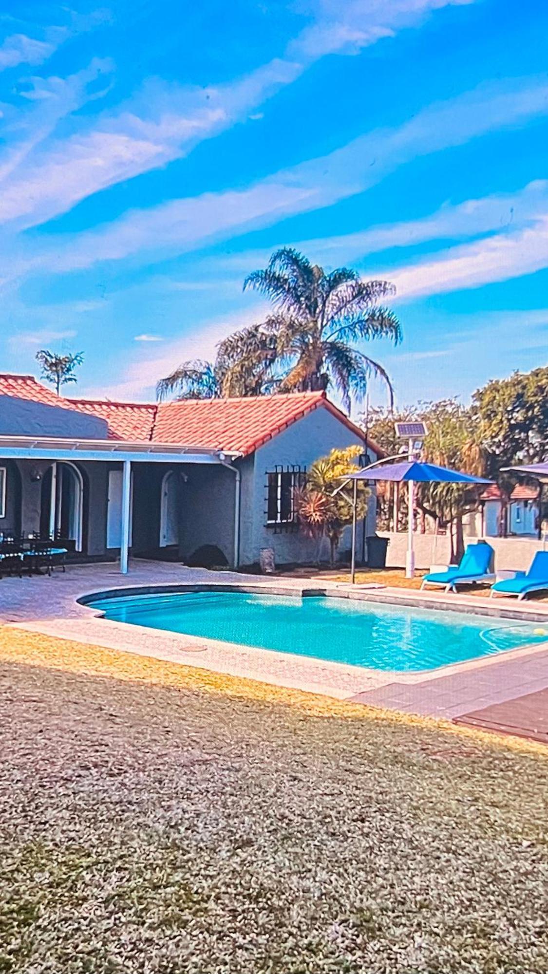 Casablanca Guest House Дърбан Екстериор снимка